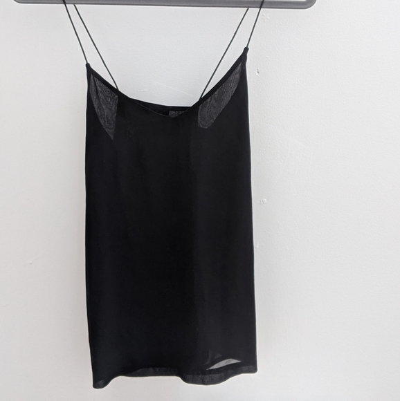 Black strappy camisole - Picture 3 of 3